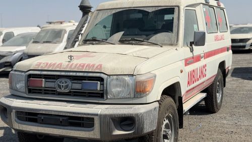 تويوتا لاند كروزر 70 2023 Toyota Land Cruiser LC78 3-Door Hardtop Red Cross Ambulance 4.0L V6 Petrol M/T 4x4 Export Only