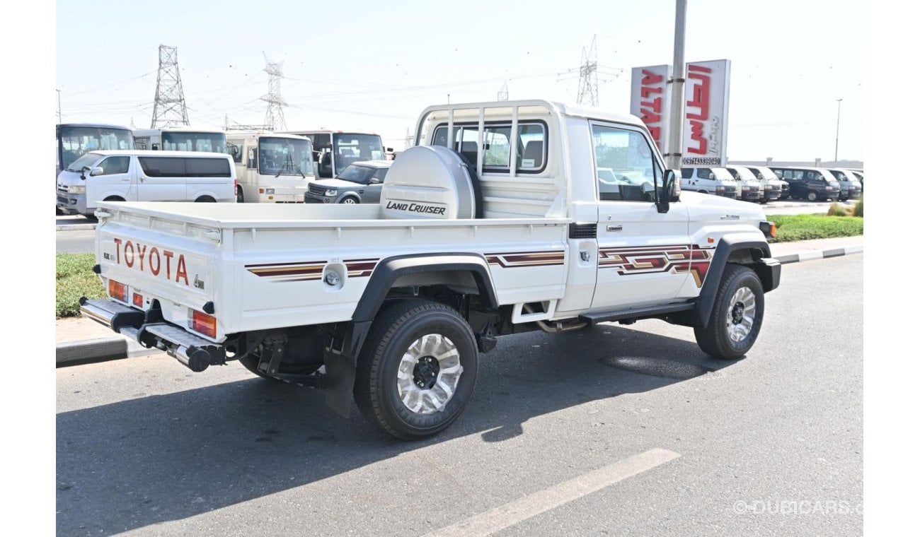 تويوتا لاند كروزر بيك آب TOYOTA LAND CRUISER LC79 S/C MODEL 2024 GCC 4.0L