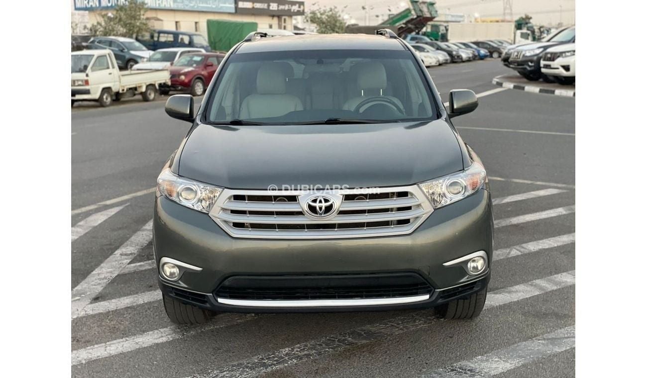 تويوتا هايلاندر 2013 Toyota Highlander 3.5L V6 Electric Seats + Rear CAM - 71,400 Mileage