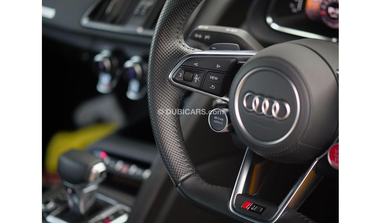 Audi R8 5.2 FSI V10 2dr S RIGHT HAND DRIVE