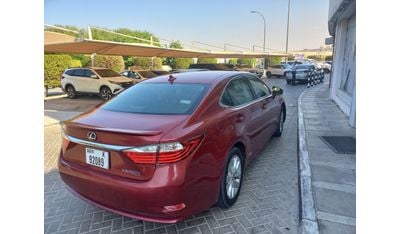 Lexus ES300h 2.5