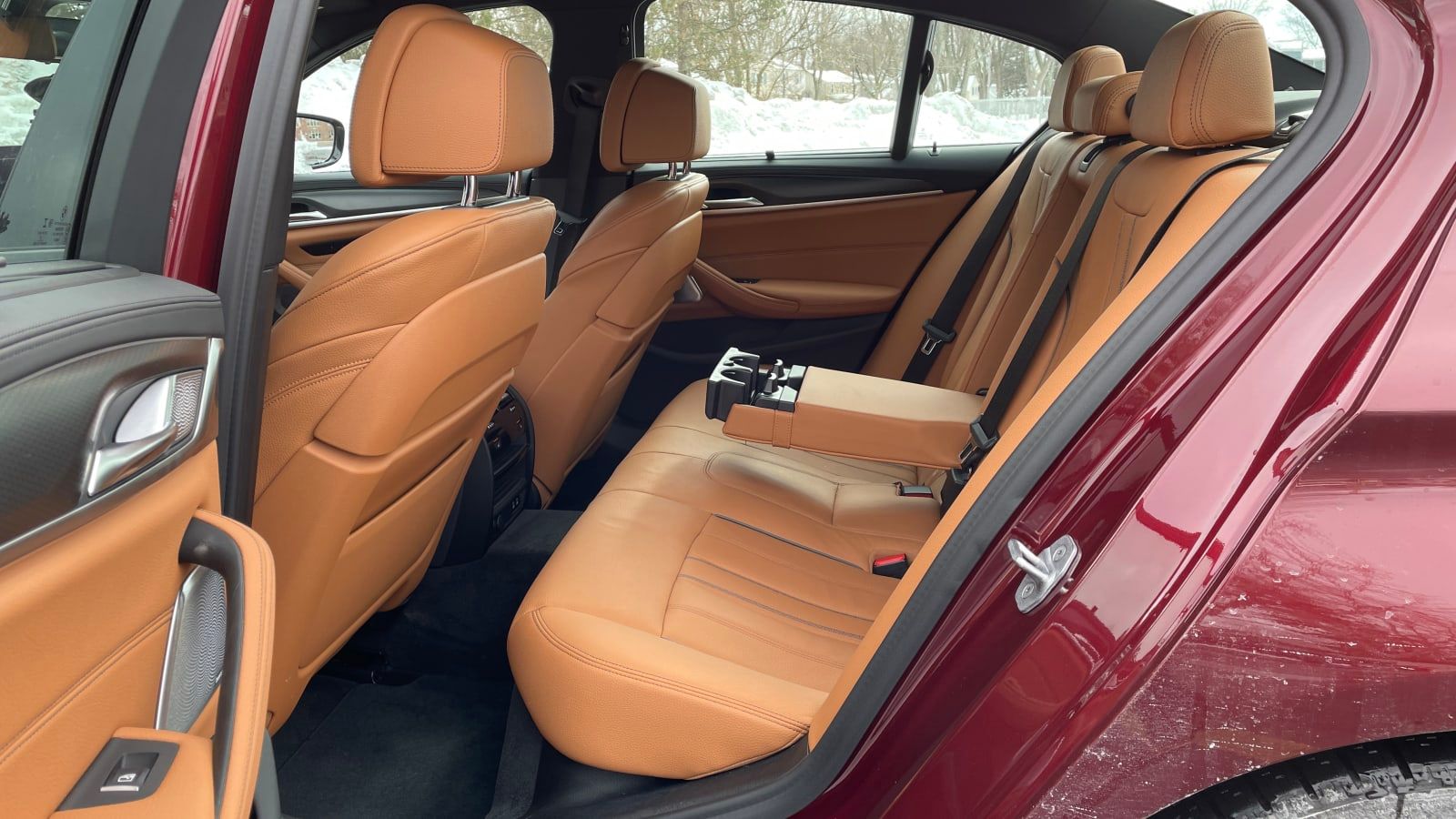 بي أم دبليو 550i interior - Seats