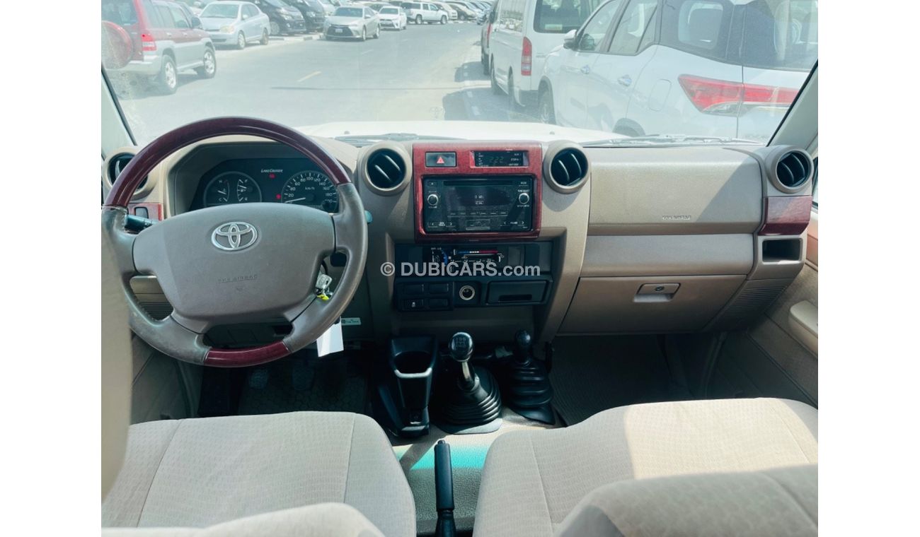 تويوتا لاند كروزر بيك آب Toyota landcuriser pickup 2018 V6 Petrol left hand drive