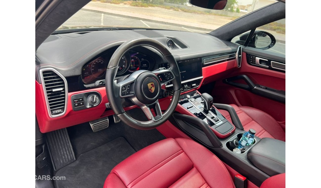 Porsche Cayenne GTS 2021 PORCSHE CAYENNE GTS // GCC SPEC // 52300 KM - CLEAN TITLE - ACCIDENT FREE