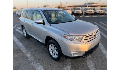 تويوتا هايلاندر 2012 TOYOTA HIGHLANDER 4 CYLINDER - 2.7L I-4 DOHC, VVT, 187HP  7 SEATER LEATHER SEATS