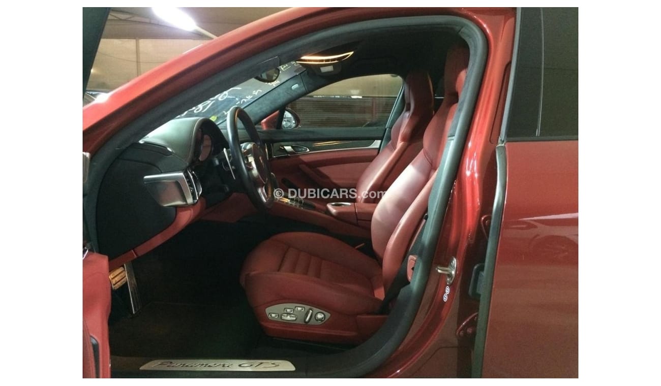 بورش باناميرا PORSCHE PANAMERA GTS 4.8L 2015, WITH SPECIAL COLOUR, BOSE SOUND SYSTEM AND MORE..