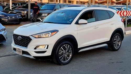 Hyundai Tucson very clean car