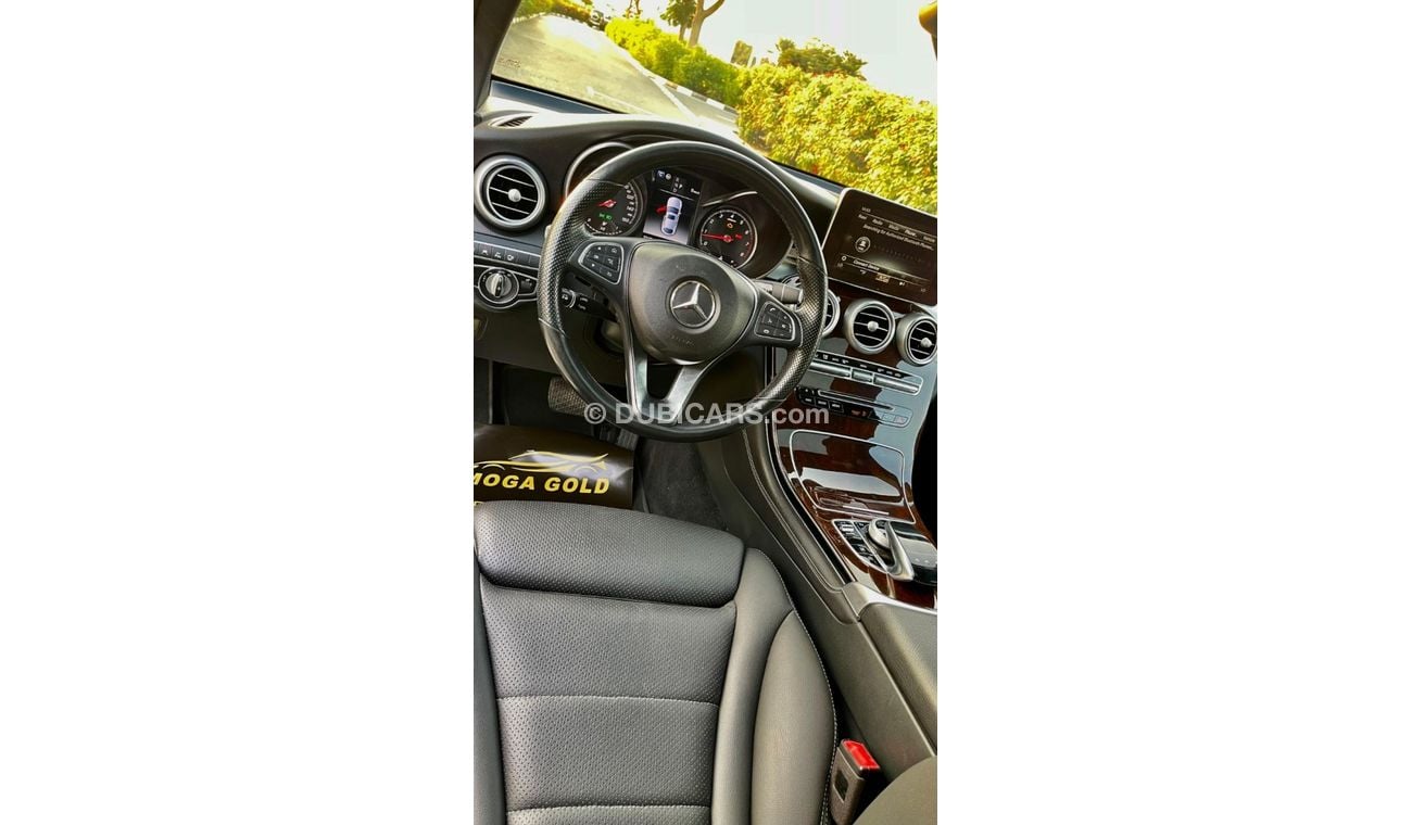 Mercedes-Benz GLC 300 Premium 2.0L