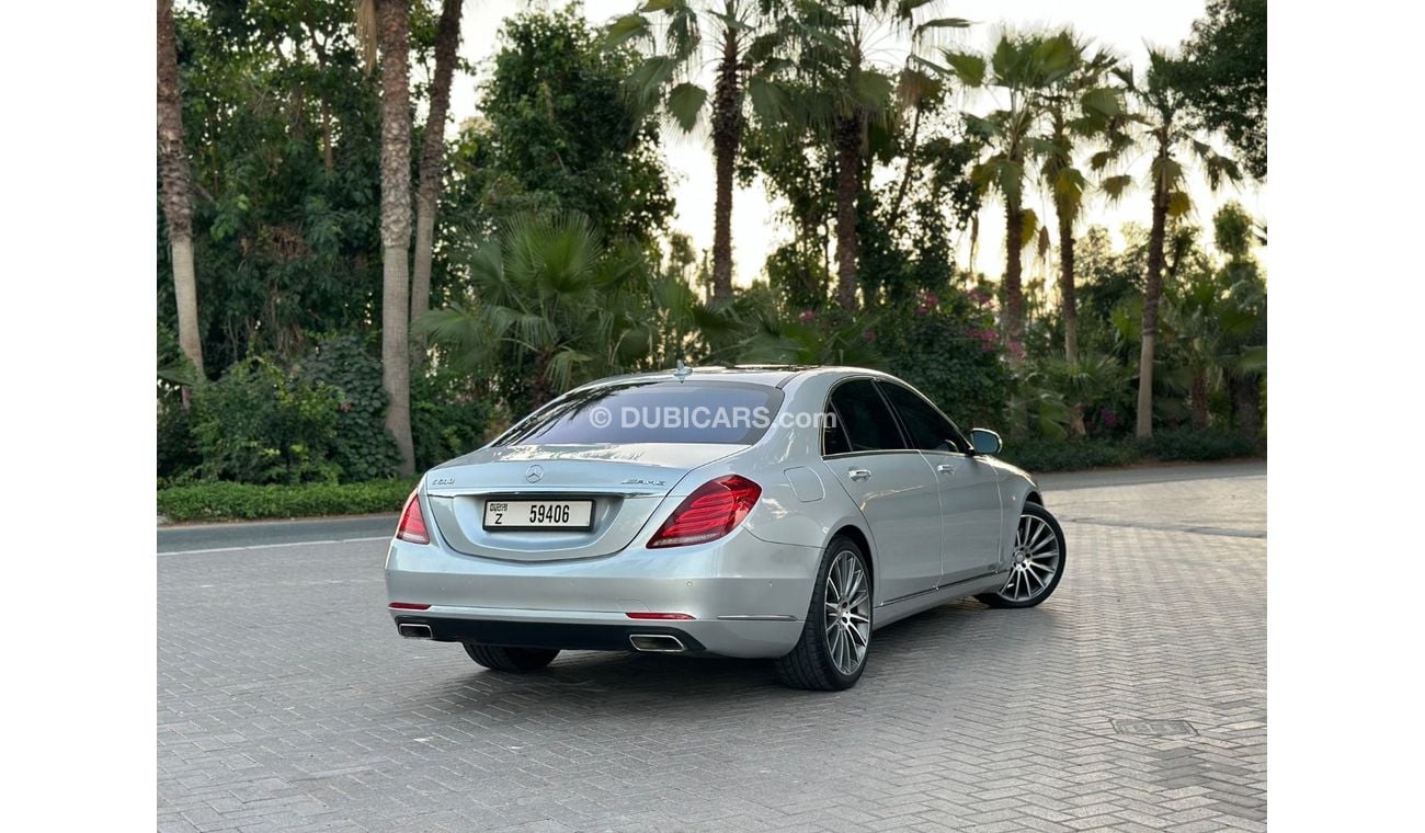 Mercedes-Benz S 550 2015 - AMG - 4.7L Twin Turbo V8 - 449 hp - Perfect Condition