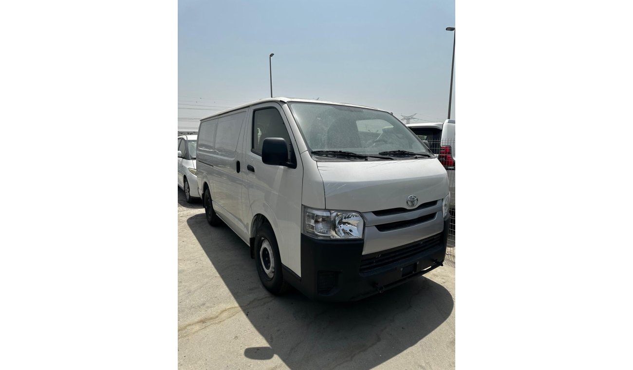 Toyota Hiace TOYOTA HIACE CARGO VAN STANDARD ROOF 3.0L DIESEL M/T