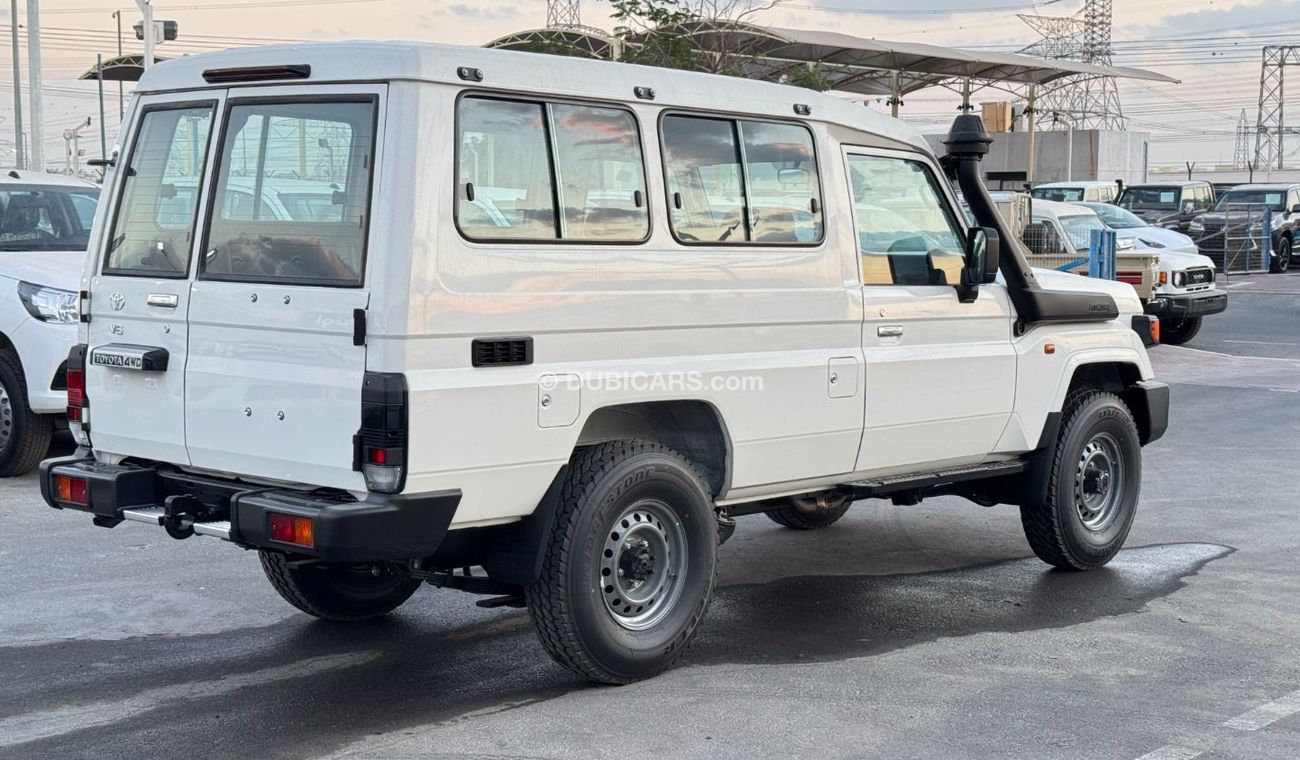 Toyota Land Cruiser Hard Top TOYOTA LAND CRUISER HARDTOP (LC78) AT 4.0L PETROL MY 2025