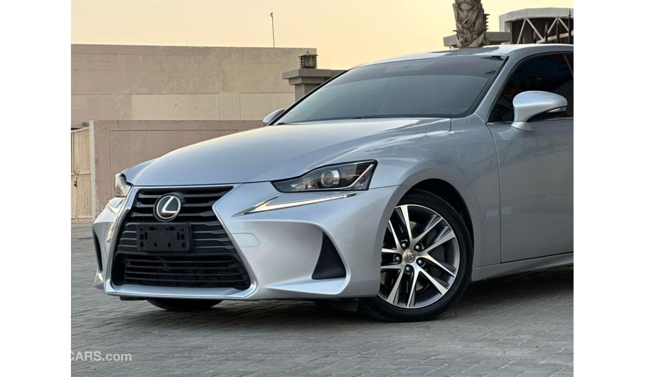 Lexus IS300 Platinum