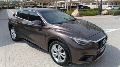 Infiniti QX30