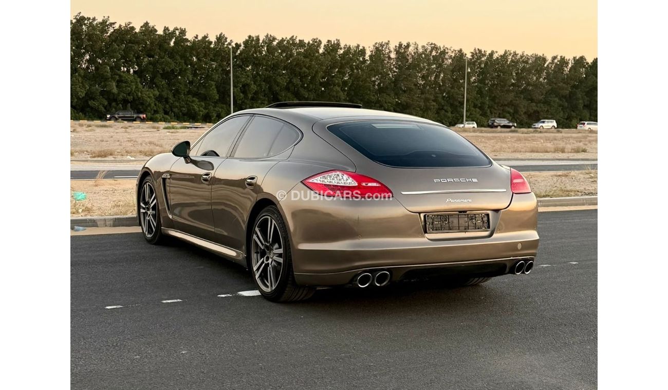 Porsche Panamera 4 3.6L (306 HP)