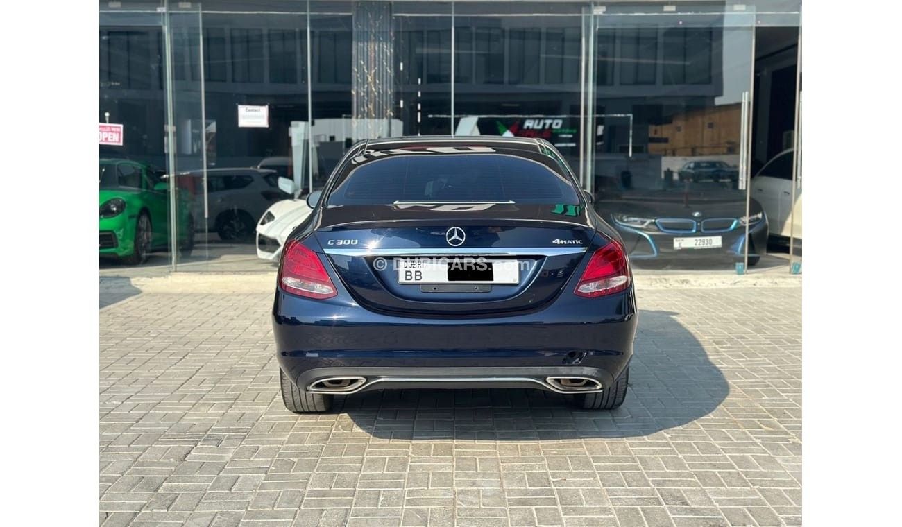 Mercedes-Benz C 300 Luxury 2.0L