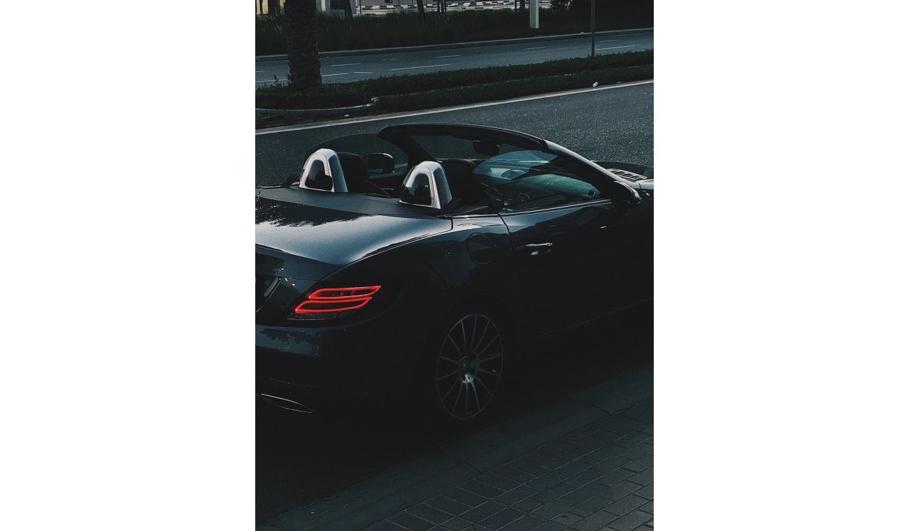 Mercedes-Benz SLC 200