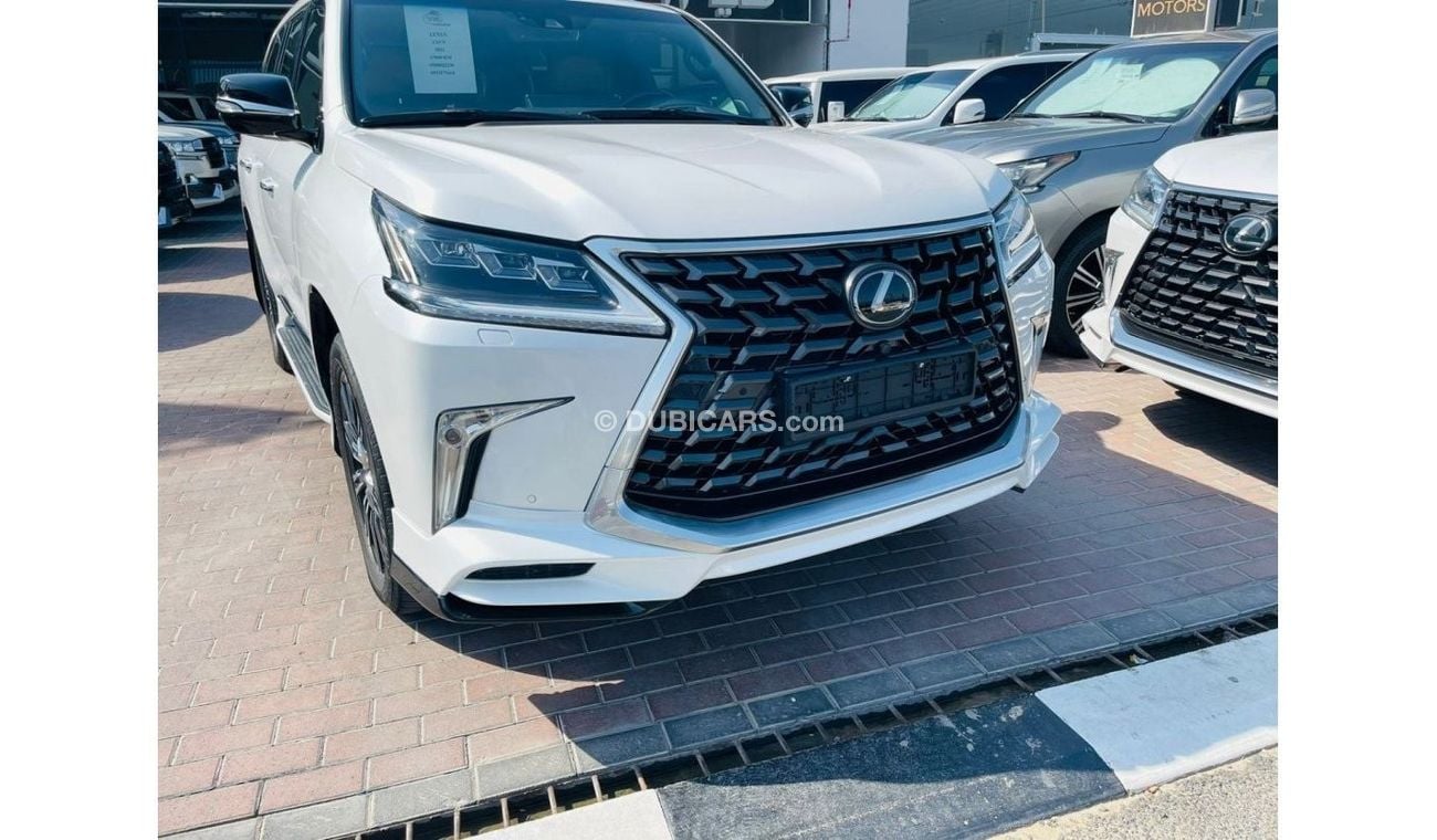 Lexus LX570 LEXUS LX570 4 YEARS WARRANTY FROM ALFUTTAIM