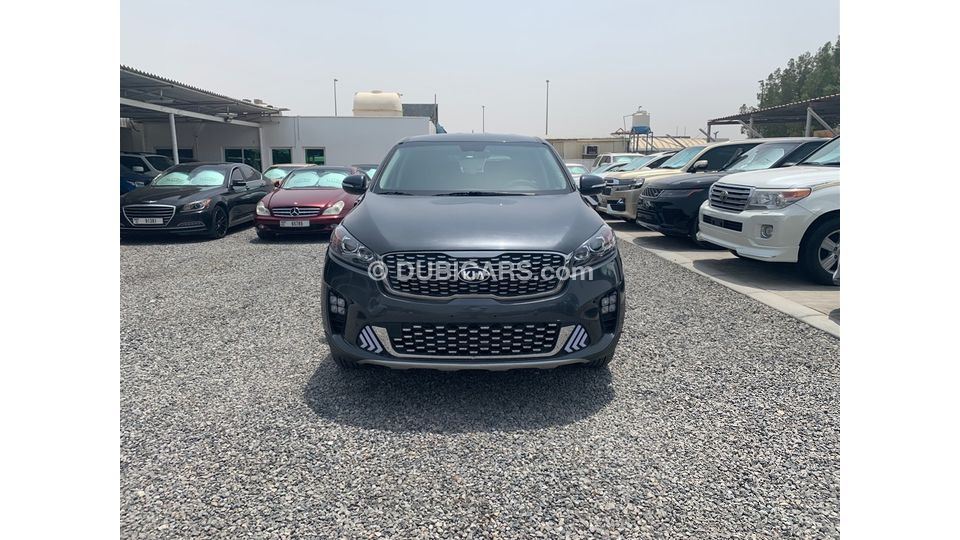 Used Kia Sorento 2020 for sale in Dubai - 455872