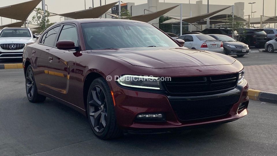 Used Dodge Charger SXT 3.6L V6 2017 for sale in Sharjah - 641937