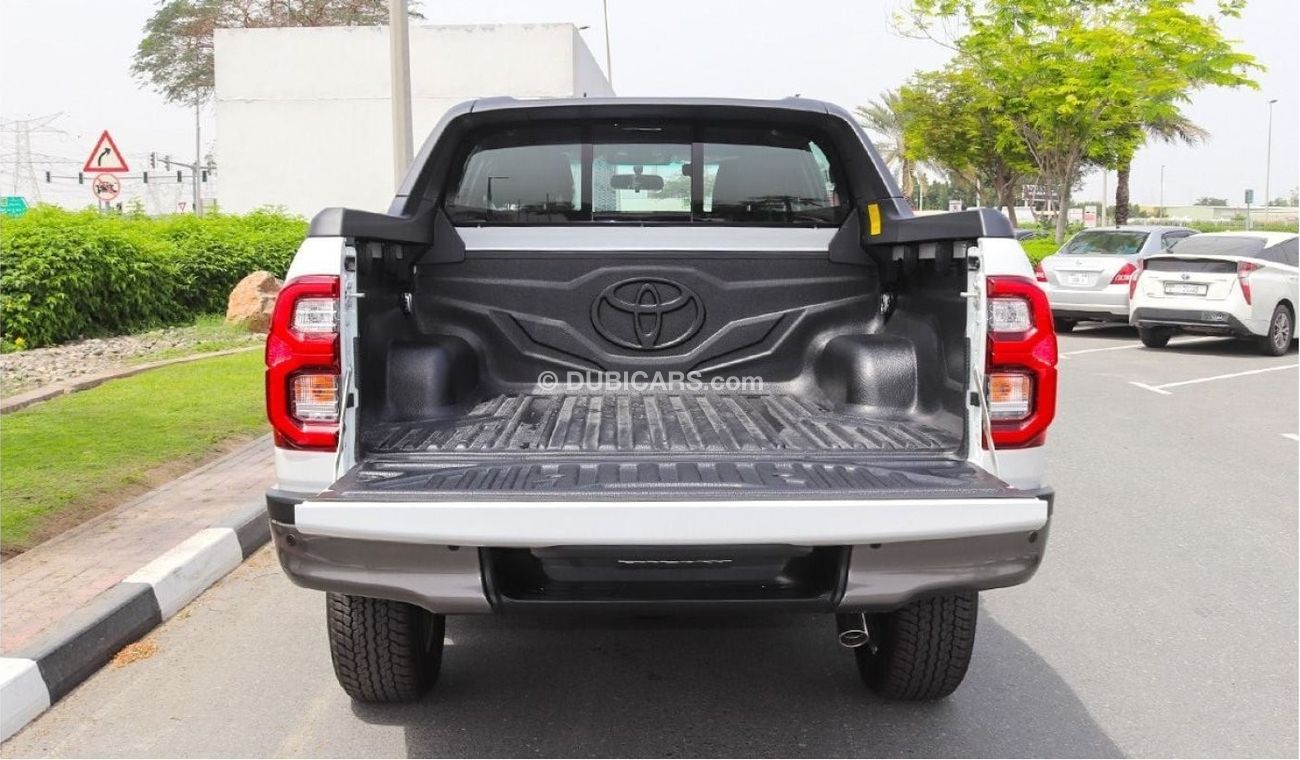 تويوتا هيلوكس 2025YM HILUX DC 4.0 HI 6AT ADV -