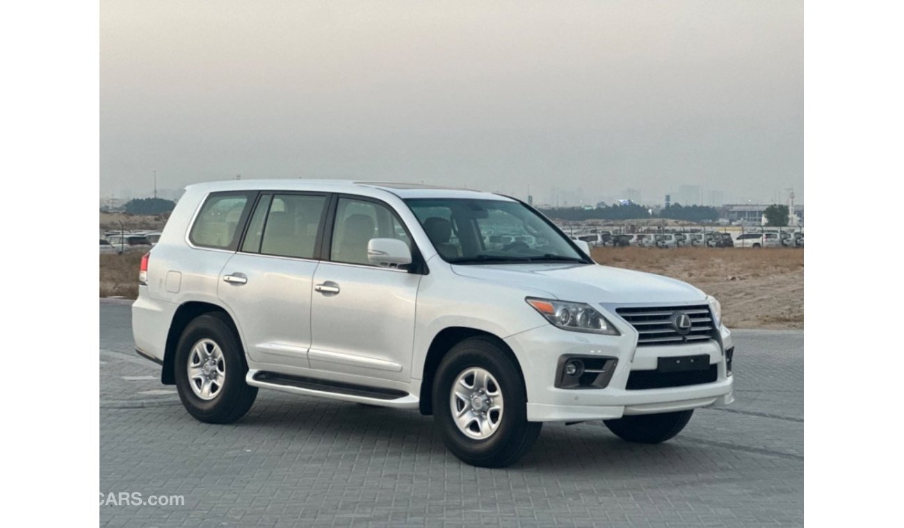 Lexus LX570 MODEL 2010 GCC CAR PERFECT CONDITION INSIDE AND OUTSIDE FULL OPTION SUN ROOF