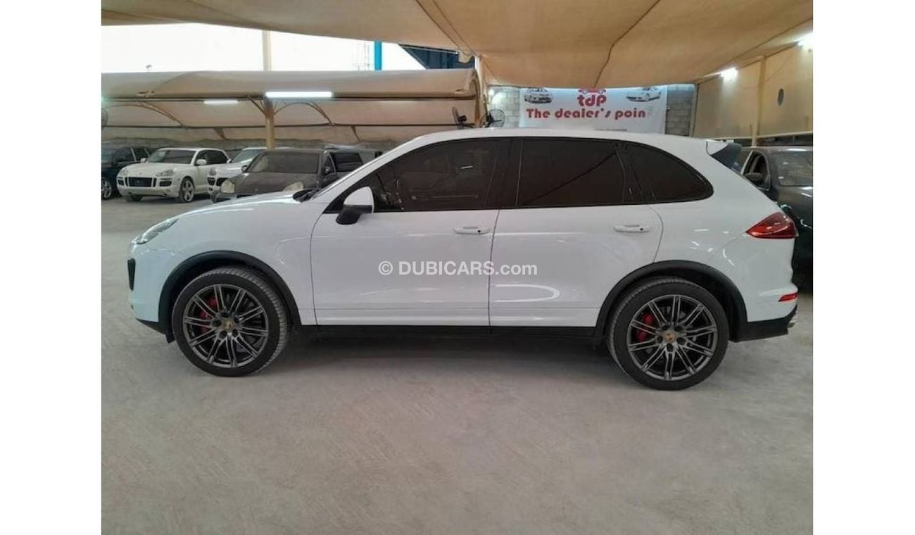 بورش كايان Turbo 4.8L (520 HP) PORSCHE CAYENNE TURBO 4.8L 2015 SPORTS CHRONO PACKAGE WITH PANORAMIC ROOF AND VE