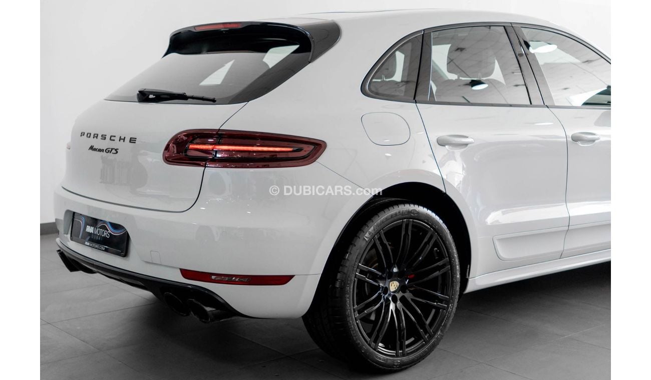 Porsche Macan 2017 Porsche Macan GTS / Full-Service History