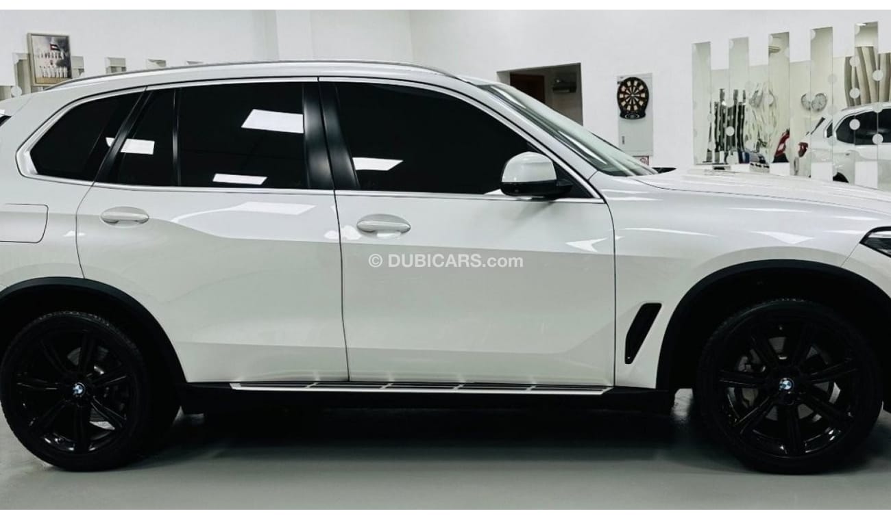 BMW X5 40i Luxury GCC .. FSH .. Perfect Condition .. V6 ..