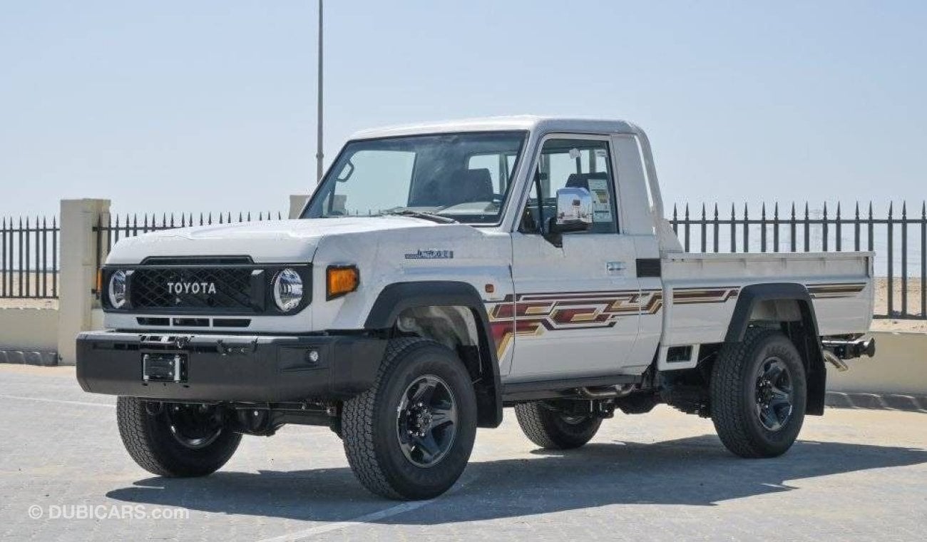 تويوتا لاند كروزر بيك آب TOYOTA LC PU SINGLE CABIN LX – 4.0L PETROL ,A/T,MY24