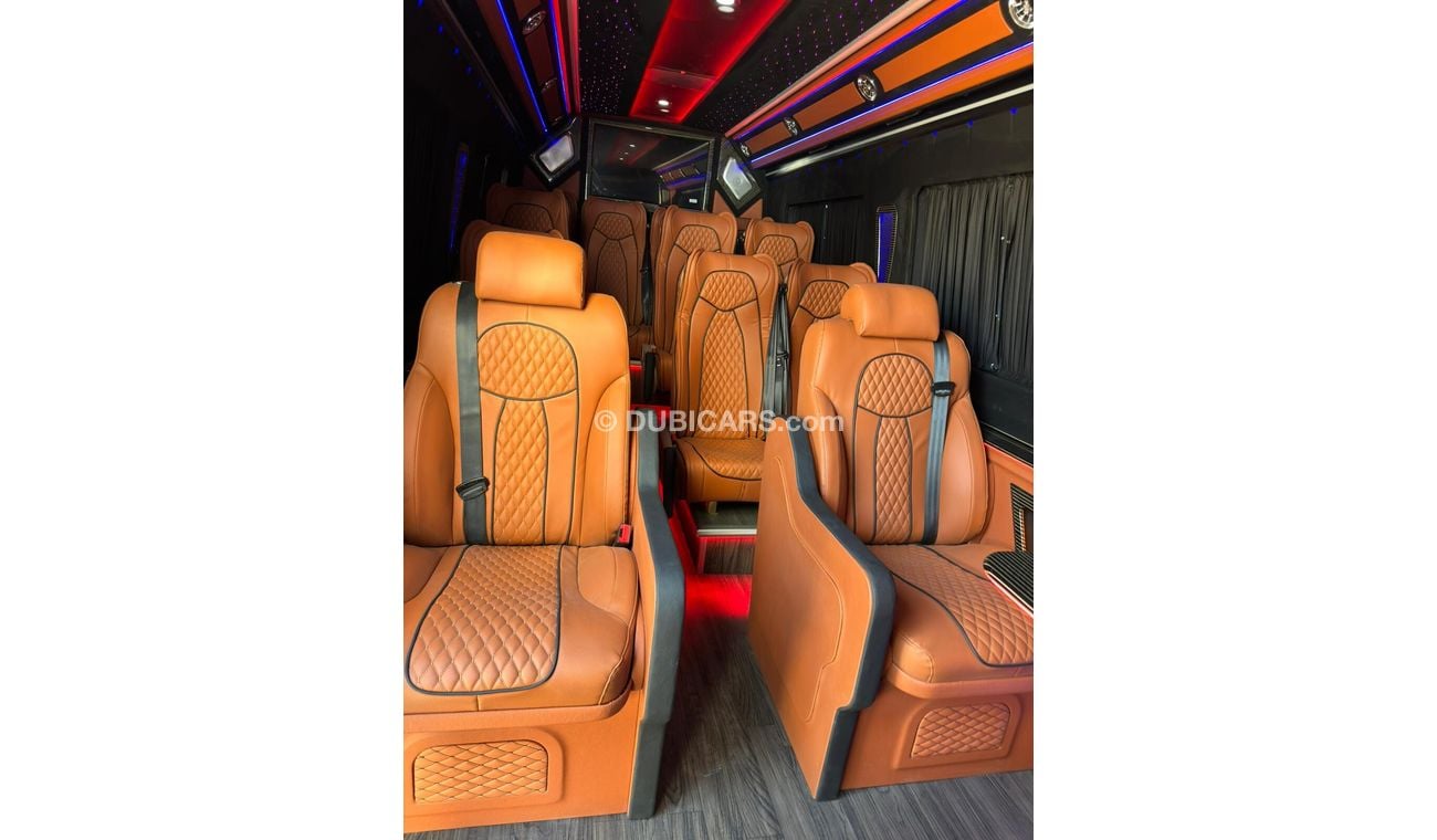 Mercedes-Benz Sprinter Mercedes benz Sprinter Bus 14+2+1= 17 seater vip luxury interior design brand new just 150 km only