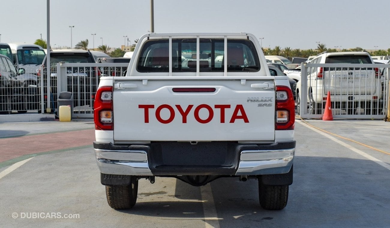 Toyota Hilux SR5 - 2.7l - Manual - Climate Control - Alloy - LED Headlights - Red Interior