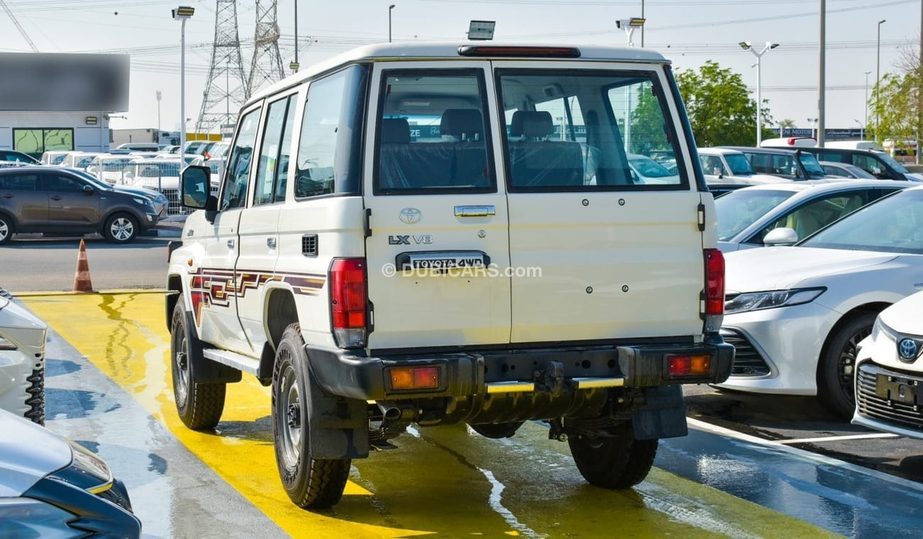 Toyota Land Cruiser LX V8