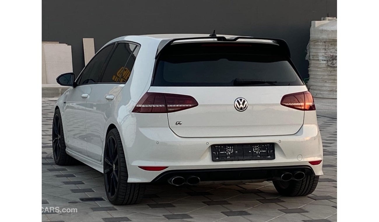 Volkswagen Golf R