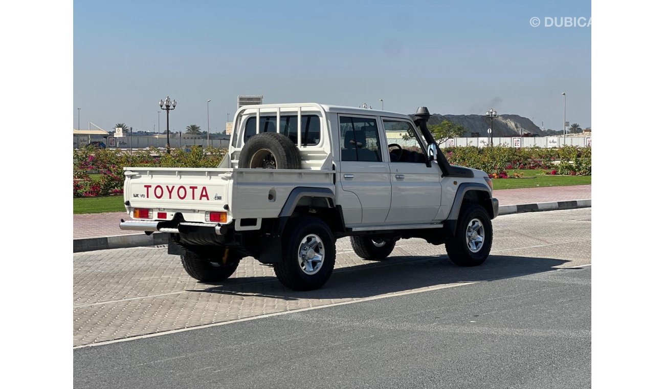 Toyota Land Cruiser Pick Up