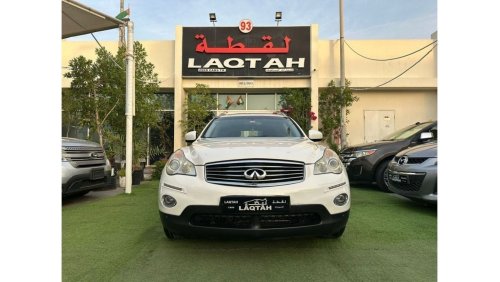 إنفينيتي QX50 لاكجري