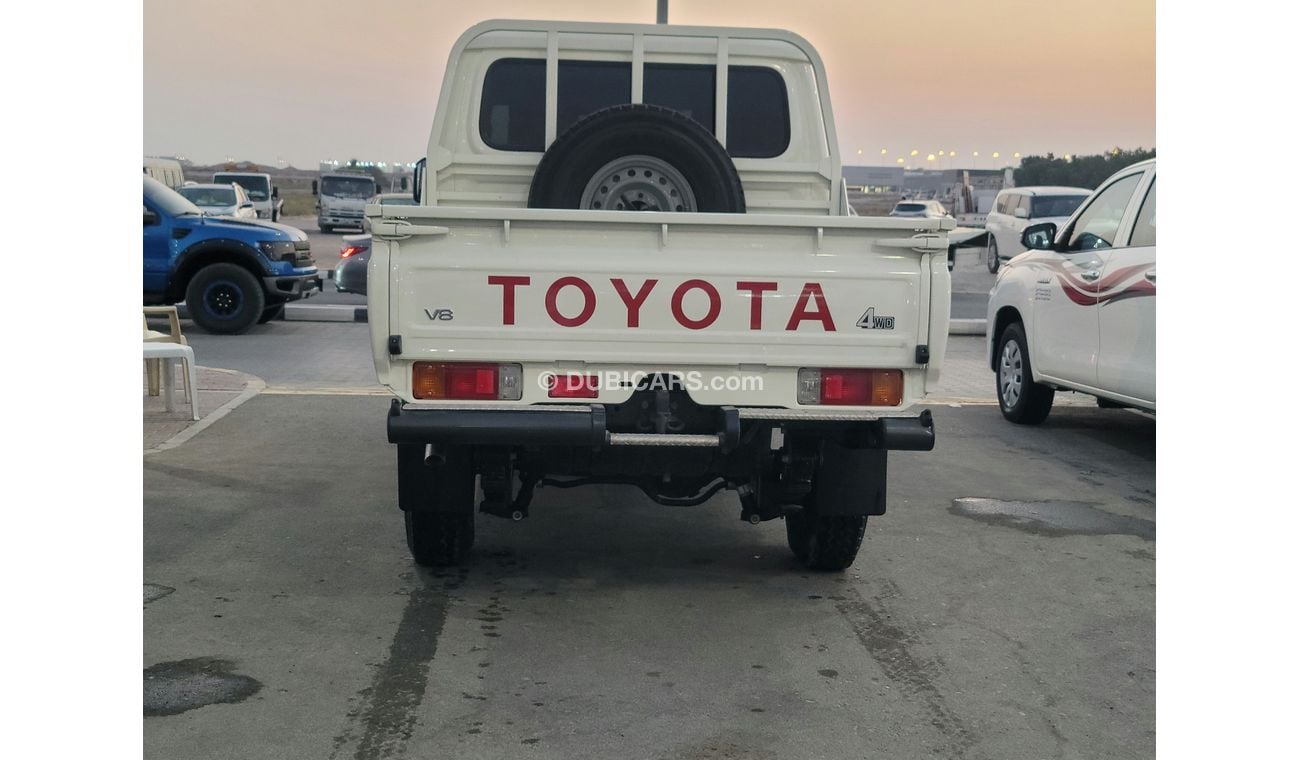 Toyota Land Cruiser Pick Up