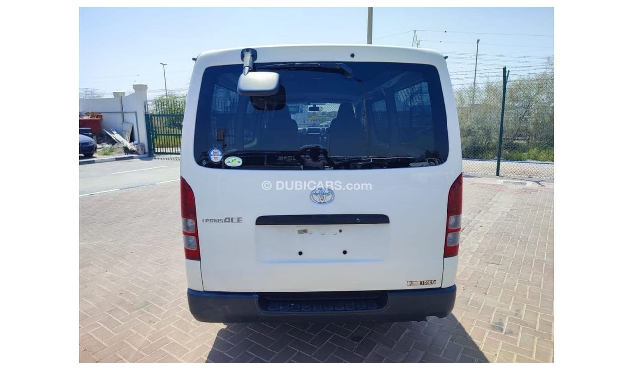 تويوتا هاياس KDH205-0015129 || TOYOTA	HIACE (VAN)	2005 || CC2400	DIESEL ||  RHD MANUAL || Export 0nly.