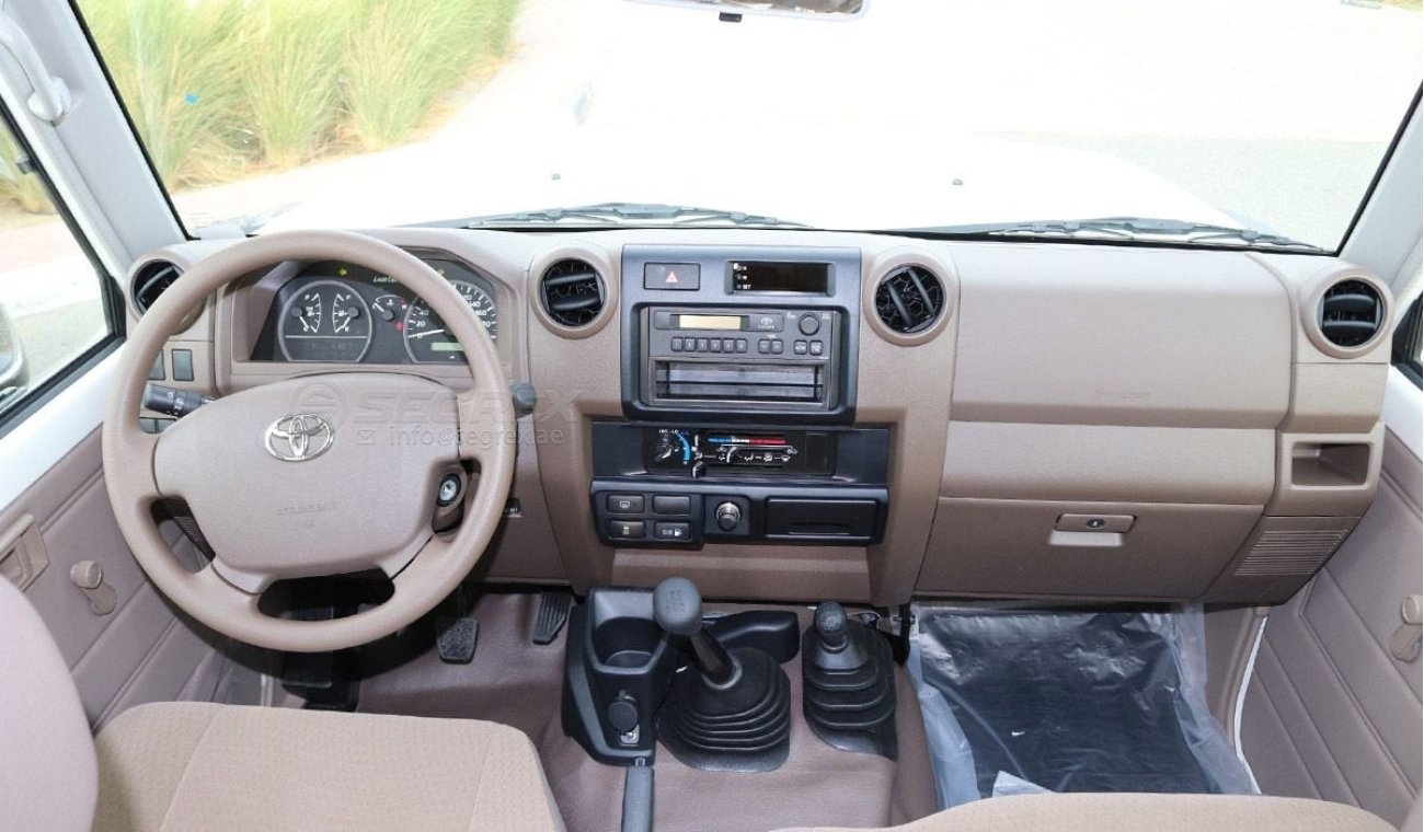 تويوتا لاند كروزر هارد توب 2023YM Toyota Land Cruiser Hard Top LC78, 4.5L Turbo Diesel 4WD MT