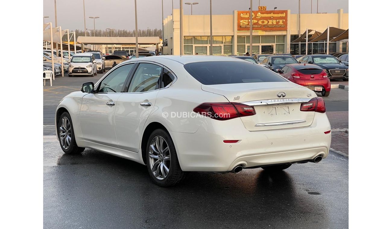 إنفينيتي Q70 Infiniti Q70_Gcc_2017_Excellent_Condition _Full option