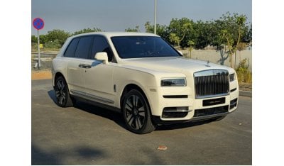 Rolls-Royce Cullinan Std 2022 - Silver Badge - GCC Under warranty and service contract - Starlight and head display - 279