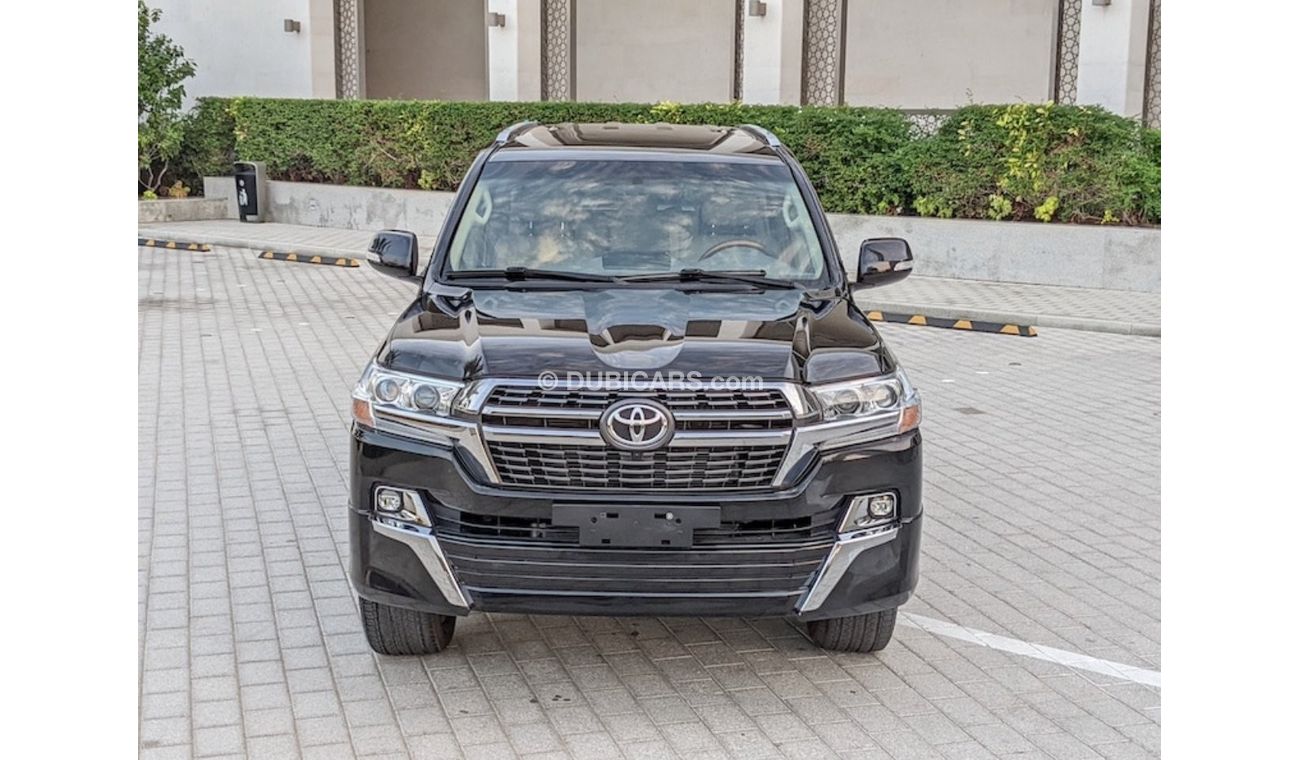 تويوتا لاند كروزر TOYOTA LAND CRUISER 2019 G.C.C IN EXCELLENT CONDITION