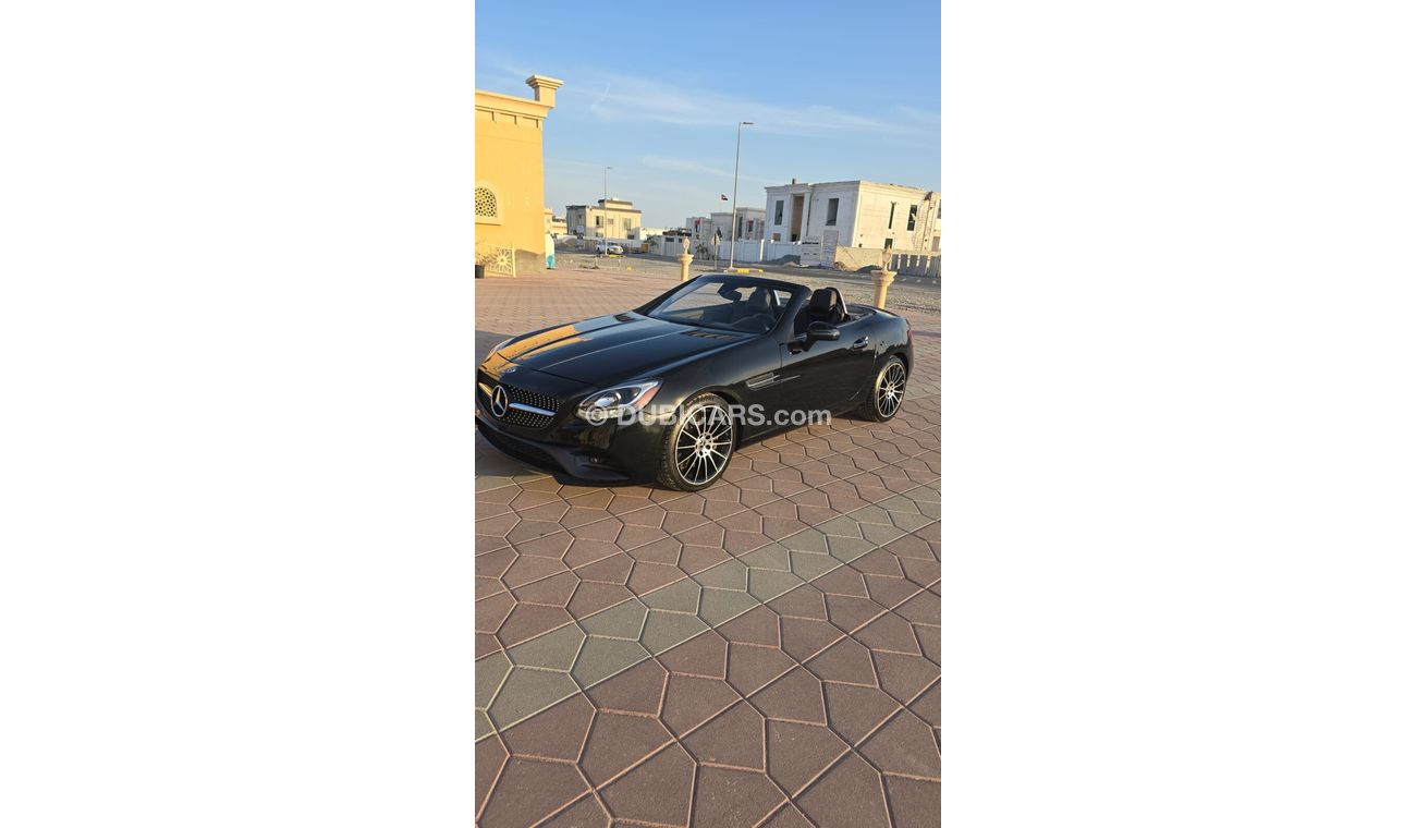 Mercedes-Benz SLC 300 Std 2.0L