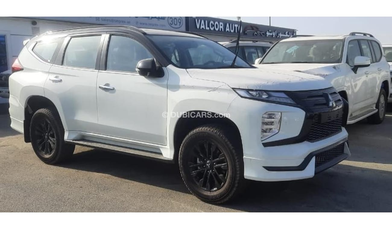 Mitsubishi Montero 3.0 SPORTS SIGNATURE EDITION FULL OPTION FOR EXPORT