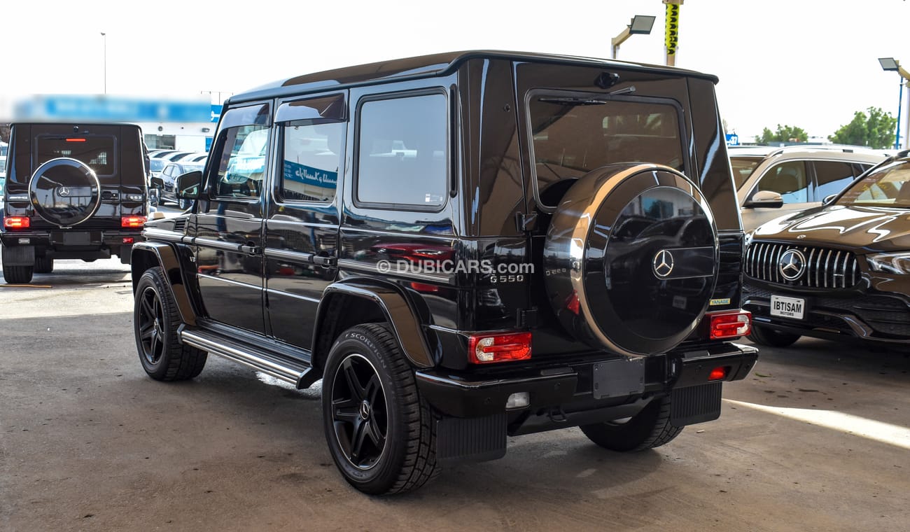 Mercedes-Benz G 550