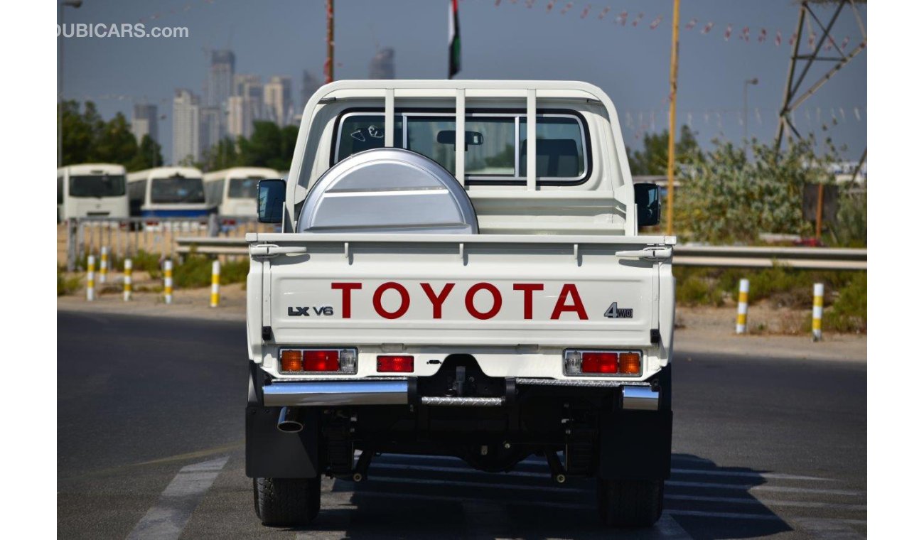 Toyota Land Cruiser Pick Up 79 SINGLE CAB LX-V V6 4.0L PETROL  4WD MANUAL TRANSMISSION