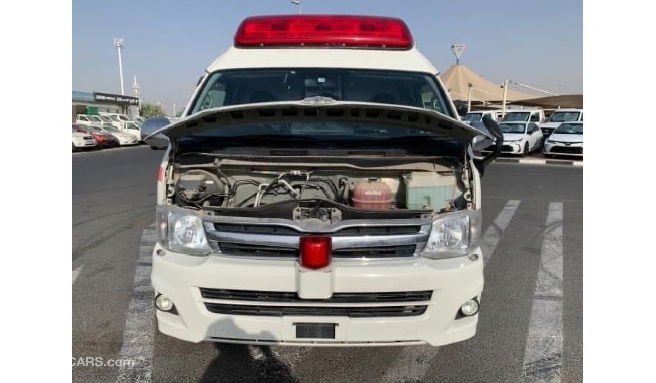 تويوتا هاياس 2012 LHD Petrol Ambulance Top Of The Range Full Options