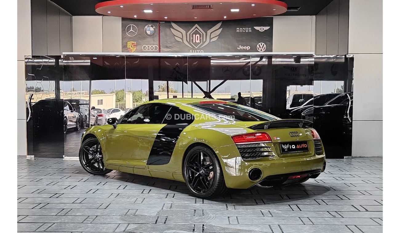 أودي R8 AED 7,500 P.M | 2015 AUDI R8 SPORTS QUATTRO | COUPE | 4.2L V8  430 HP | FSH | LOW KM | GCC