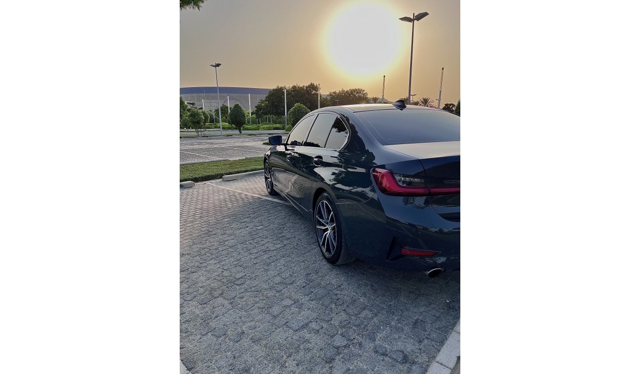 بي أم دبليو 330i