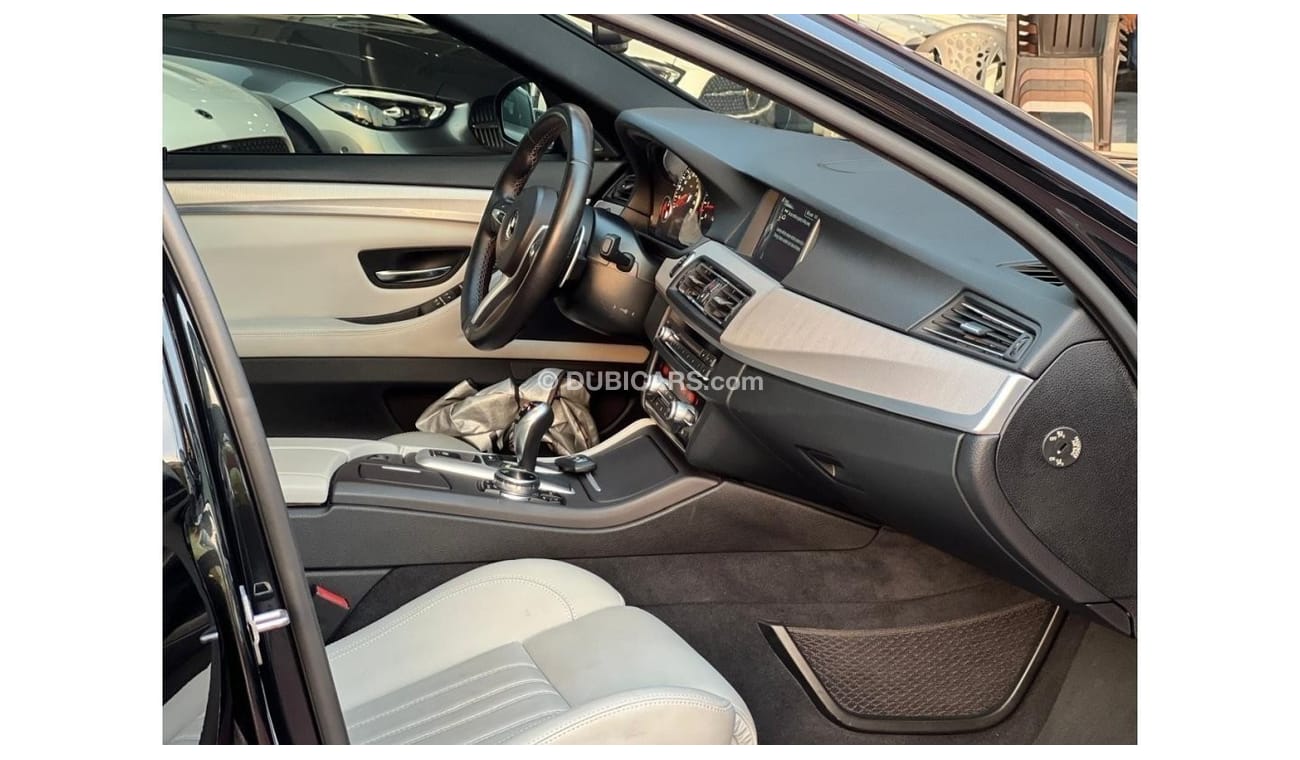 بي أم دبليو M5 Std BMW M5 4.4L  2014 85000KM  BLACK WARRANTE