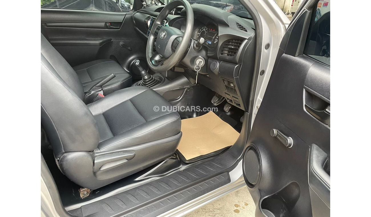 تويوتا هيلوكس Toyota Hilux Revo Single Cabin